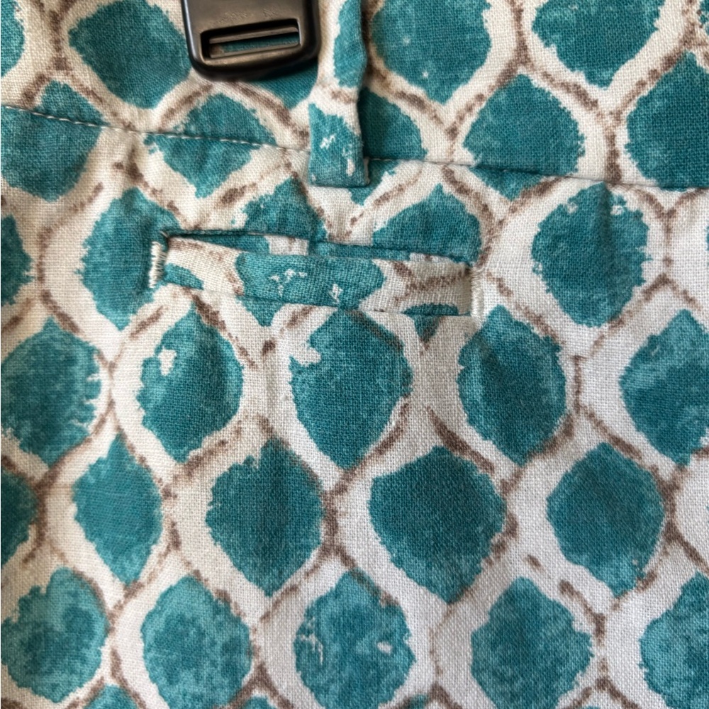 Ann Taylor LOFT Shorts - Picture 6 of 7